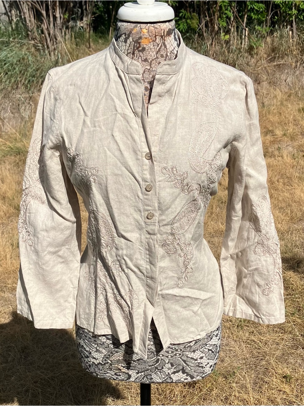 Embroidered Stand-Collar Button Front Top